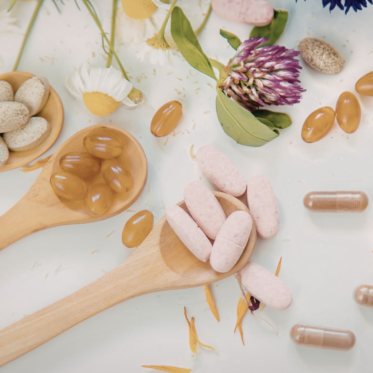 Vitamins & Minerals - Suzy Cohen